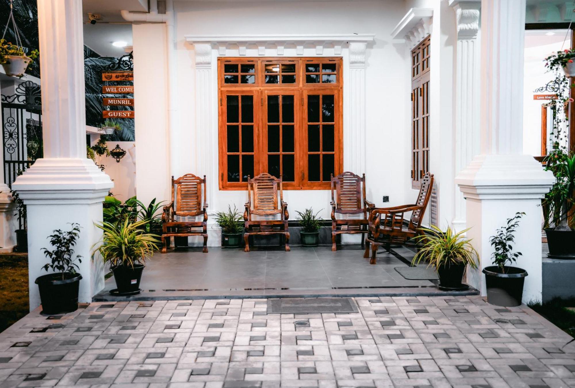 Munril Guest Apartamento Jaffna Exterior foto