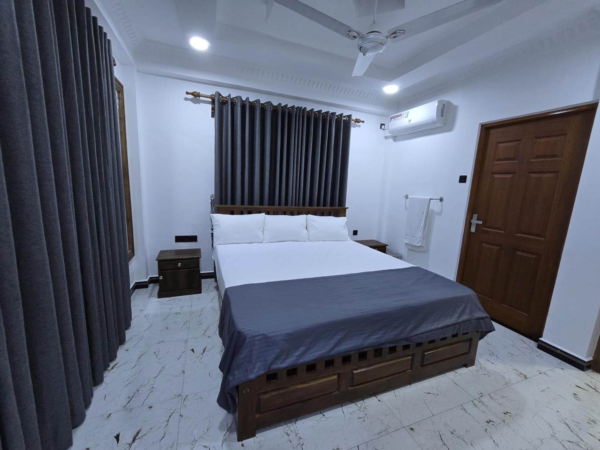 Munril Guest Apartamento Jaffna Exterior foto