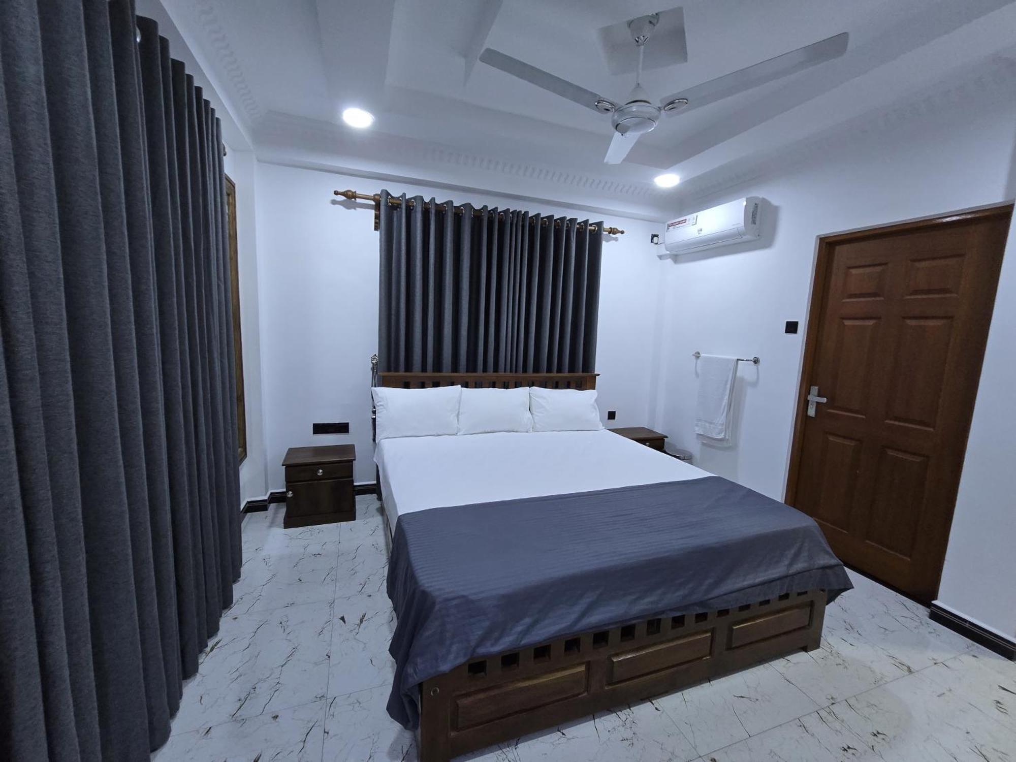 Munril Guest Apartamento Jaffna Exterior foto